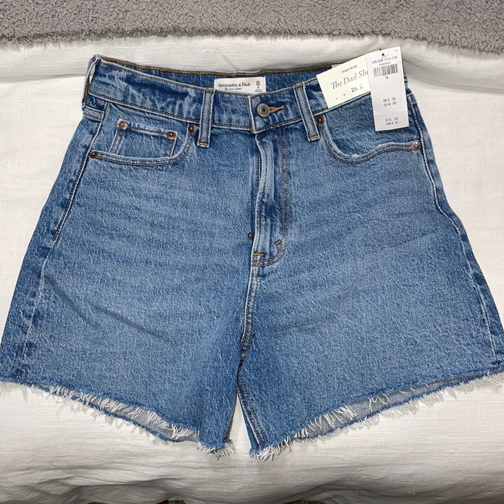 Abercrombie & Fitch Dad Shorts Size: 26 (2) NEVER WORN